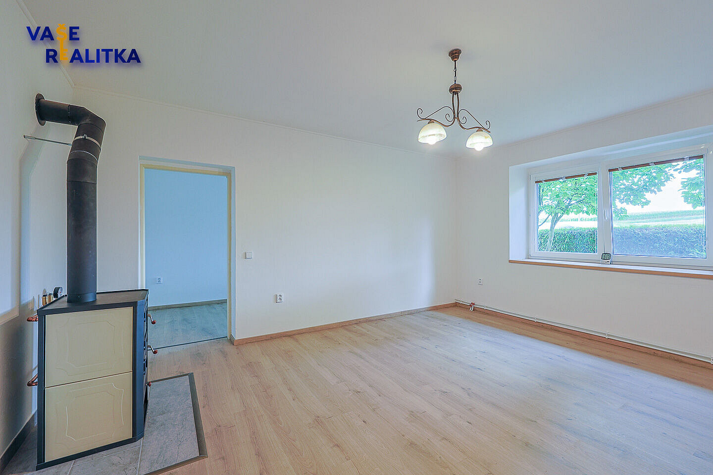 Prodej domu 95 m² s pozemkem 374 m² – fotografie 2