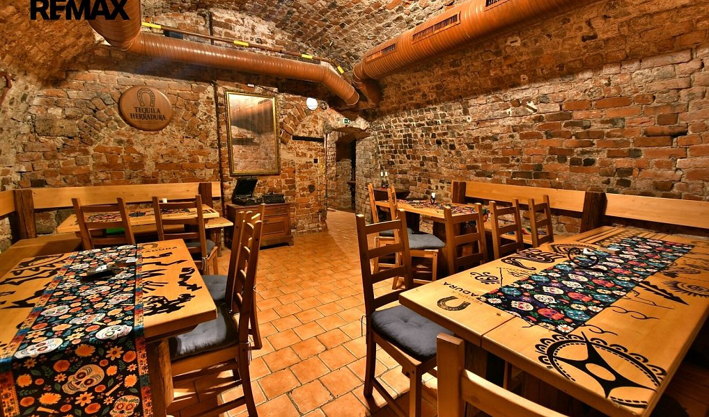 Prodej restaurace 350 m², Hradec Králové – náhled fotky 12