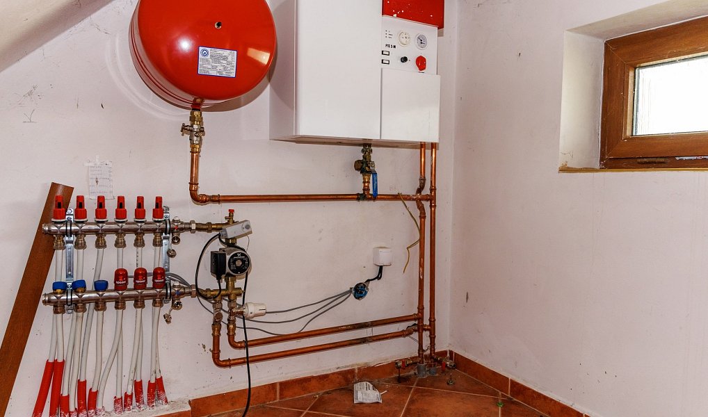 Prodej domu 206 m² s pozemkem 1 400 m², Cvrčovice – náhled fotky 21