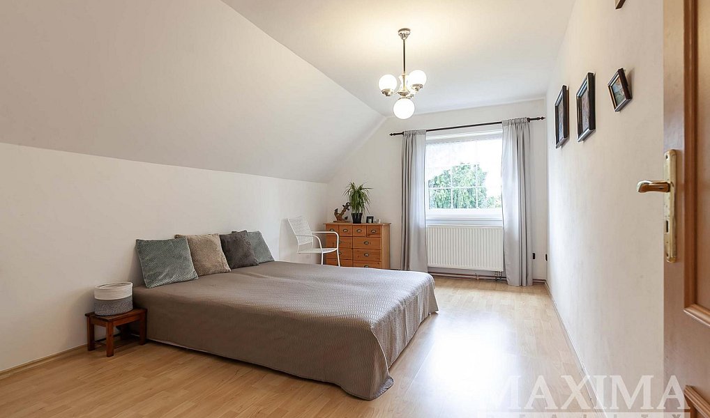 Prodej domu 140 m² s pozemkem 3 096 m², Kostelec nad Černými lesy – náhled fotky 3