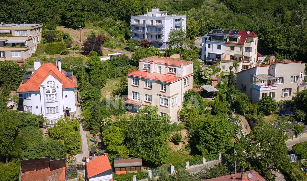 Prodej nájemního domu, činžáku 397 m², Praha – náhled fotky 2