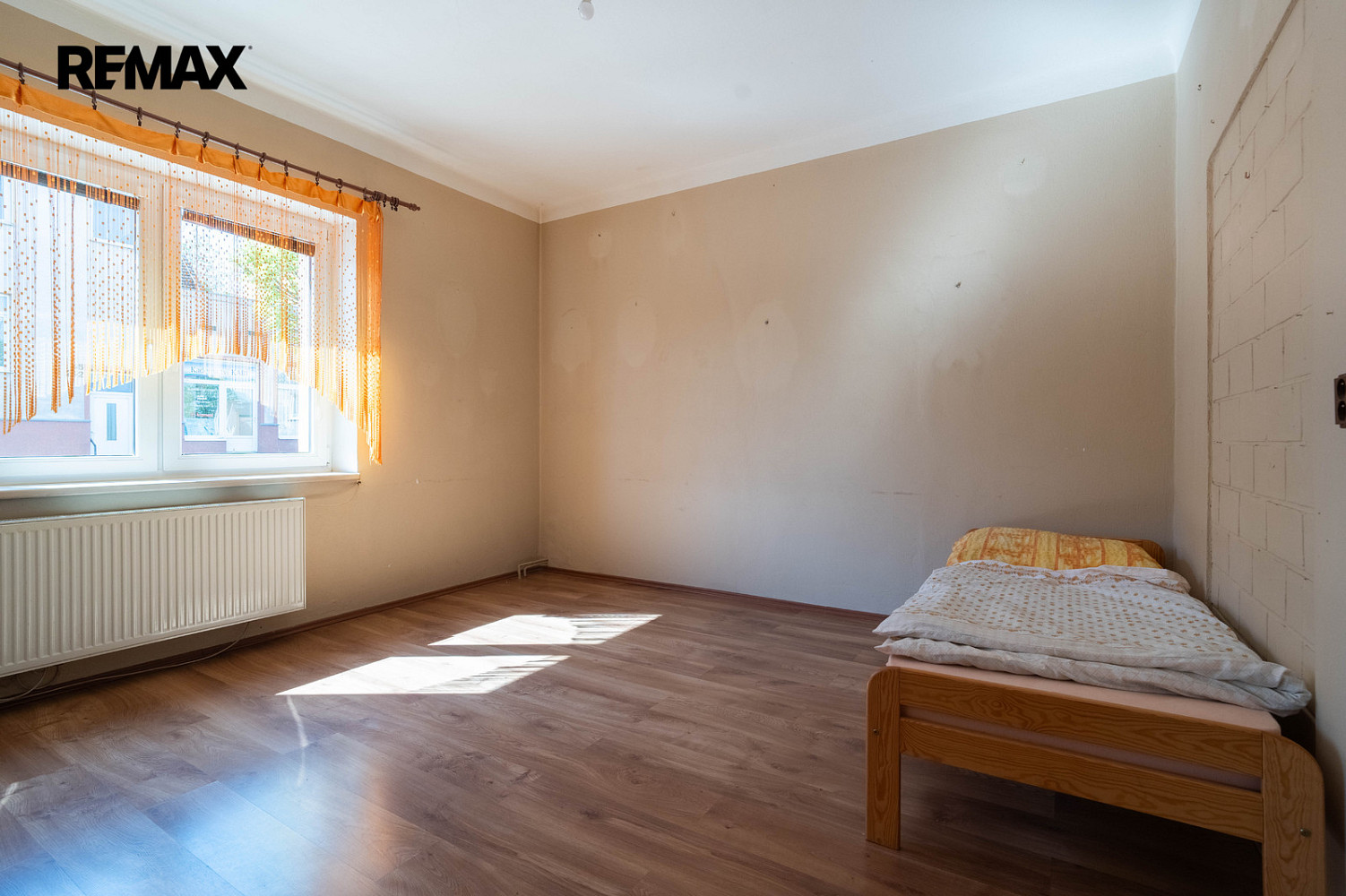 Prodej domu 200 m² s pozemkem 297 m² - Widok 5
