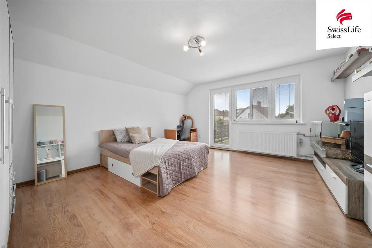 Prodej domu 200 m² s pozemkem 1 278 m² – fotografie 3
