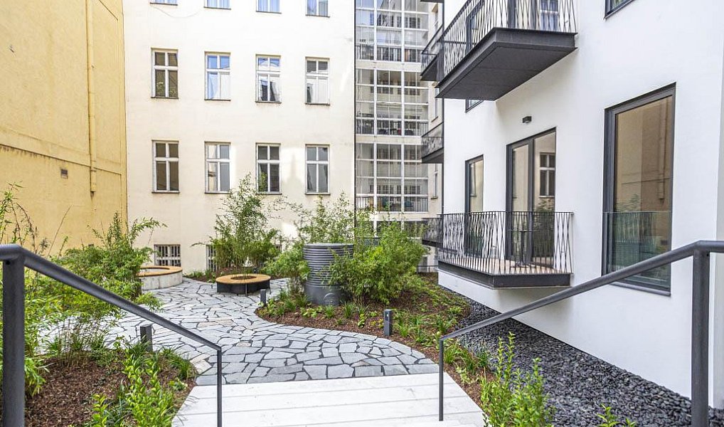 Pronájem bytu 2+kk 72 m², Praha – náhled fotky 24