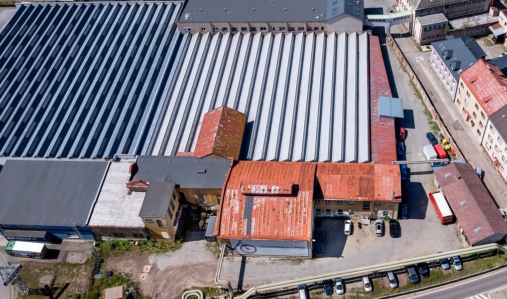 Prodej výrobních prostor 8 703 m², Úpice – náhled fotky 7