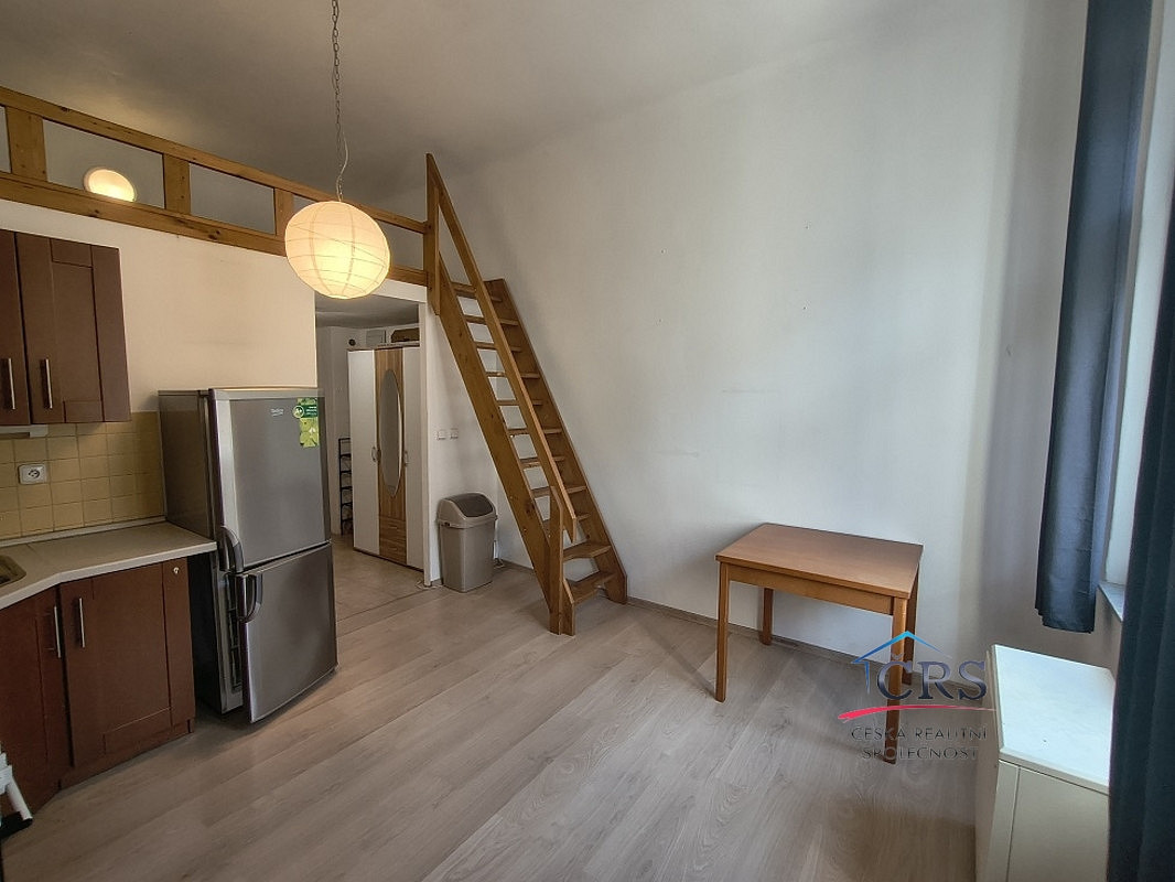 Pronájem bytu 1+kk 25 m² — photo 3