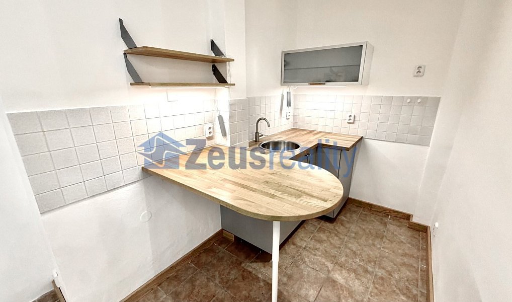 Pronájem kanceláře 48 m², Praha – náhled fotky 6