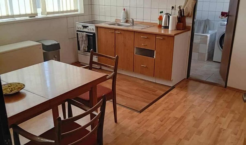 Pronájem bytu 2+1 50 m², Pardubice – náhled fotky 2