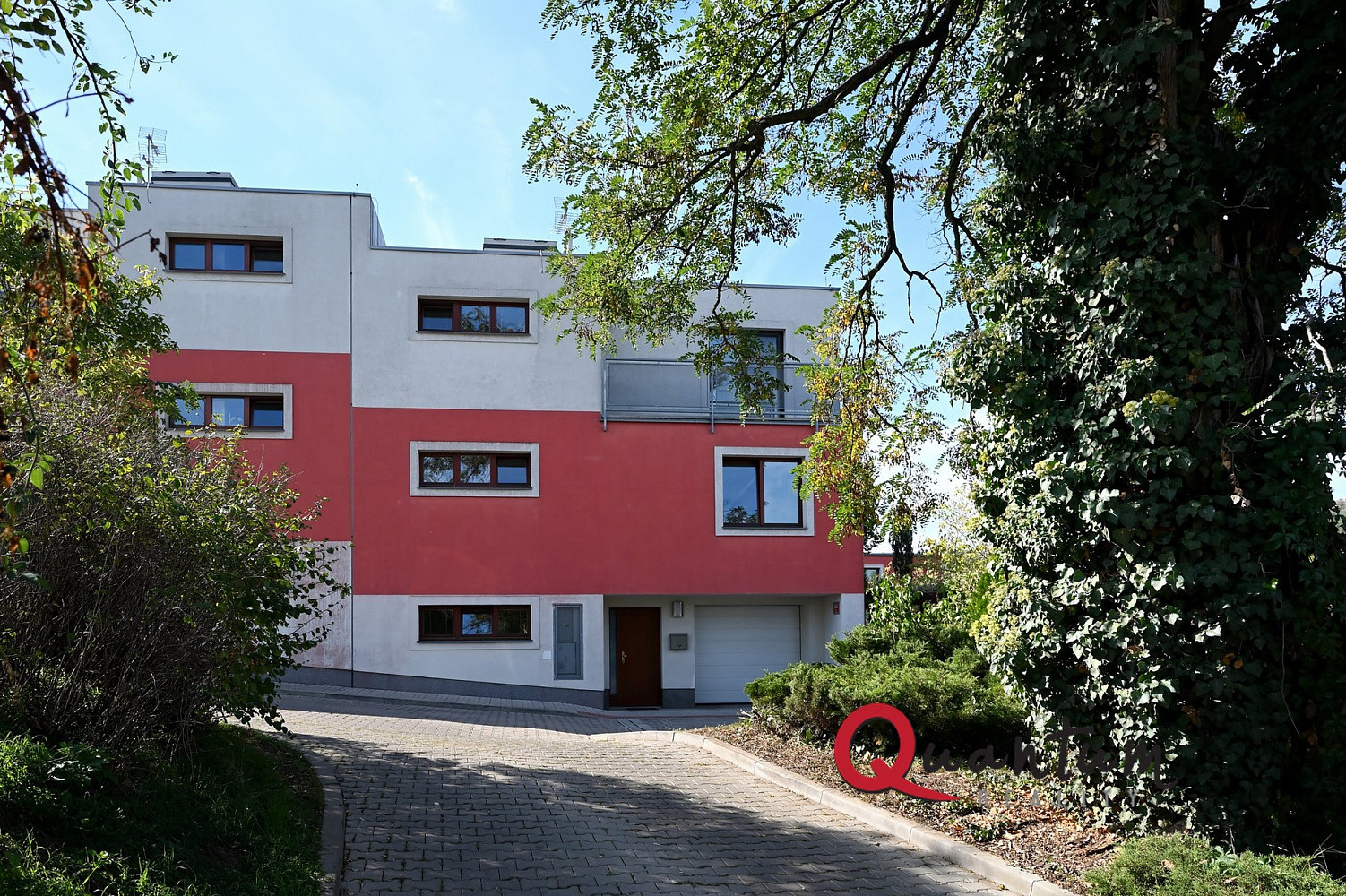 Pronájem domu 126 m² s pozemkem 193 m²