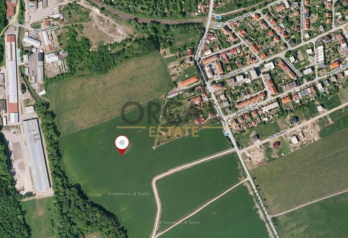 Prodej komerčního pozemku 1 710 m²