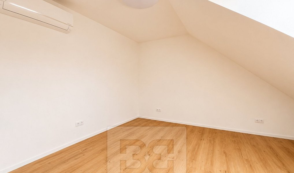 Pronájem bytu 2+1 72 m², Střelice – náhled fotky 8