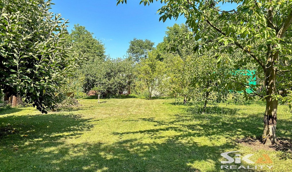 Prodej zahrady 1 133 m², Louny – náhled fotky 15