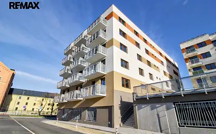 Pronájem bytu 2+kk 81 m²