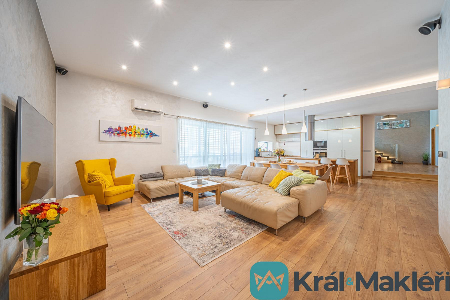 Prodej domu 212 m² s pozemkem 304 m²