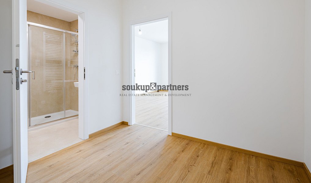 Prodej bytu 1+kk 38 m², Kladno – náhled fotky 12