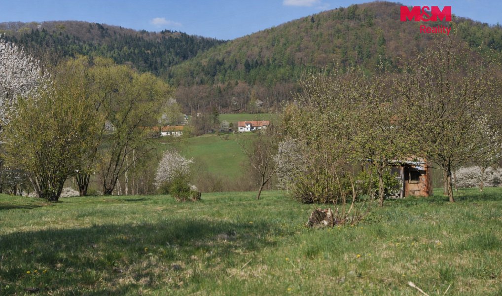 Prodej stavebního pozemku 993 m², Kozlovice – náhled fotky 3