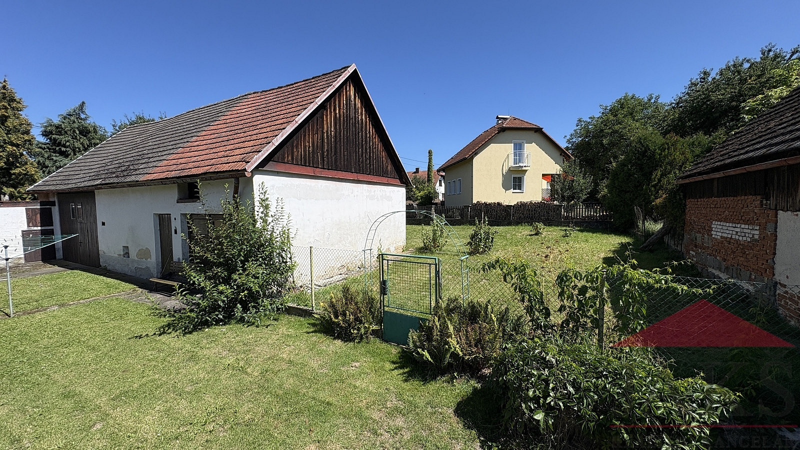 Prodej domu 85 m² s pozemkem 951 m² – fotografie 2