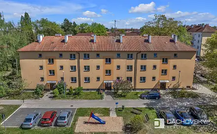 Prodej bytu 2+1 53 m², Teplého, Pardubice - Zelené Předměstí