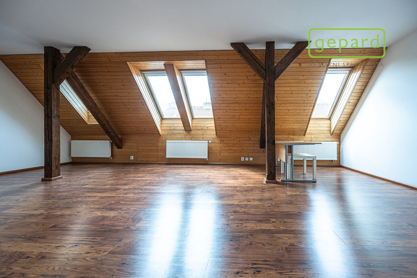 Pronájem bytu 2+kk 75 m² – fotografie 2