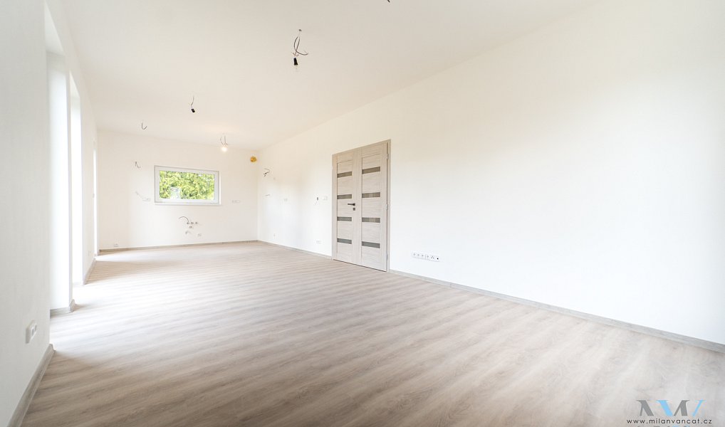 Prodej domu 110 m² s pozemkem 304 m², Březnice – náhled fotky 5