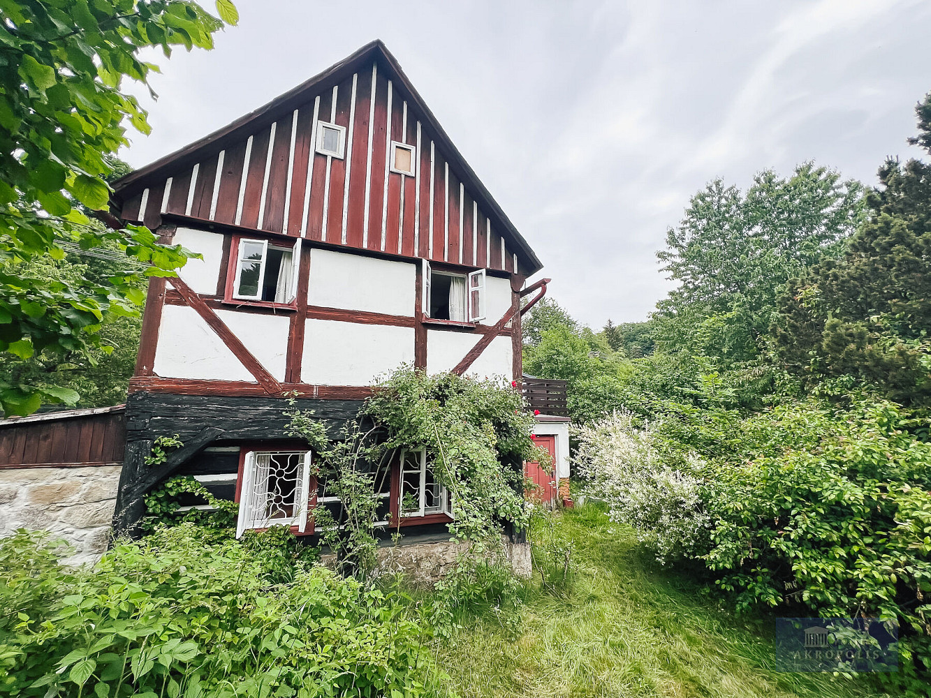 Prodej domu 150 m² s pozemkem 847 m² – fotografie 2