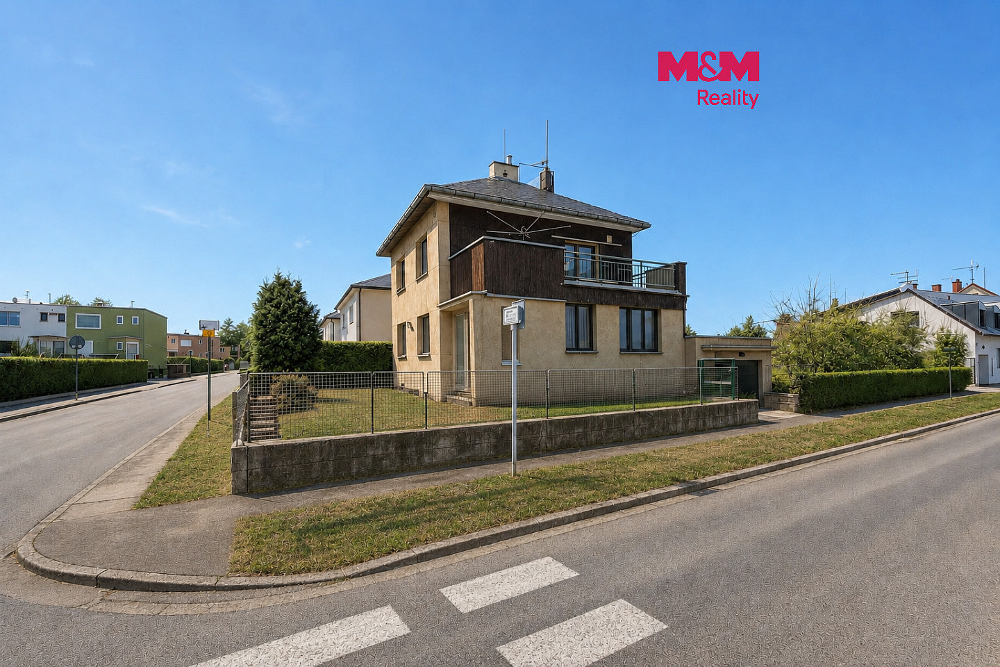 Pronájem domu 180 m² s pozemkem 625 m²