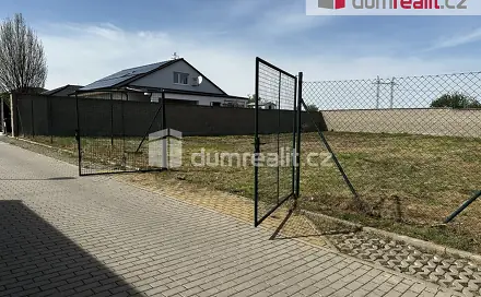 Prodej stavebního pozemku 801 m², U Rybníka, Veleň, okres Praha-východ