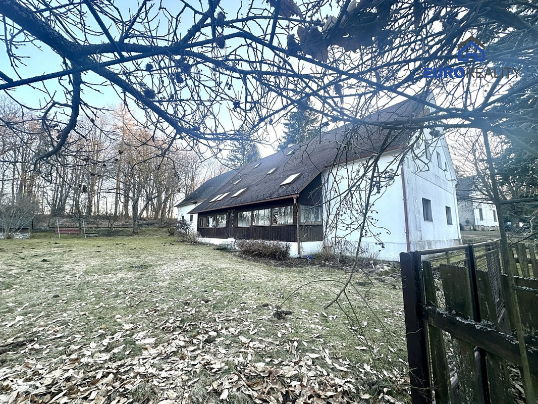 Prodej domu 336 m² s pozemkem 1 412 m²