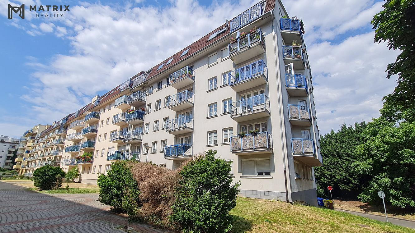 Prodej garážového parkovacího stání Praha 9, Lipnická – pohled 4