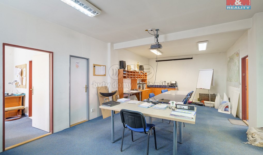 Prodej výrobních prostor 2 100 m², Karlovy Vary – náhled fotky 2