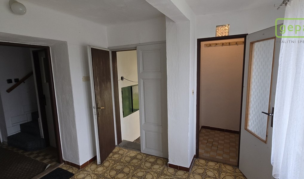 Prodej domu 145 m² s pozemkem 1 218 m², Zlatá Koruna – náhled fotky 17