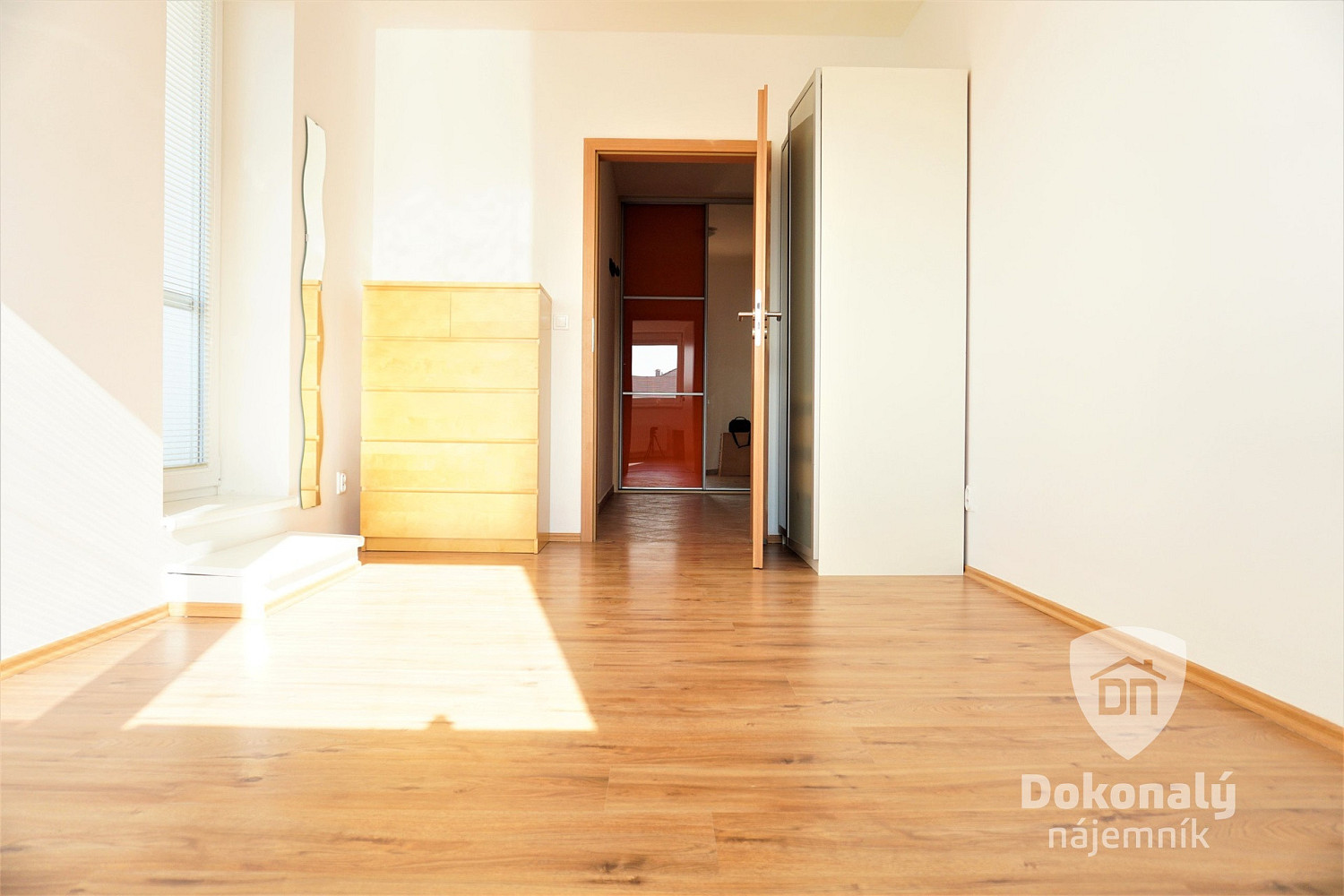 Pronájem bytu 2+kk 62 m² – fotografie 5