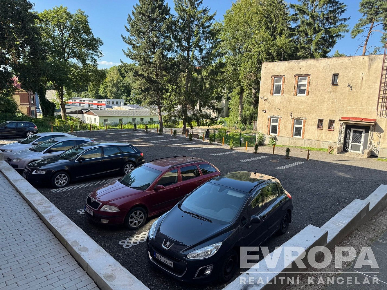 Pronájem venkovního parkovacího místa v centru liberce ul. chrastavská — photo 4