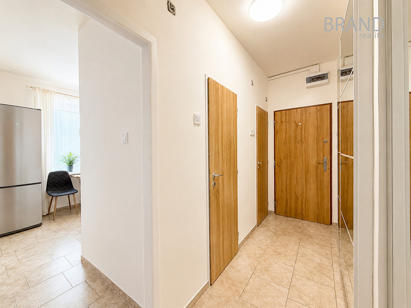 Pronájem bytu 2+1 57 m² – pohled 6