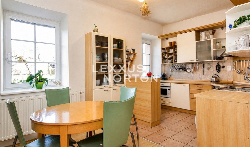 Prodej domu 320 m² s pozemkem 6 211 m², Jindřichov – náhled fotky 8