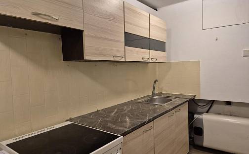 Pronájem bytu 3+kk 70 m², Věštínská, Praha 5 - Radotín