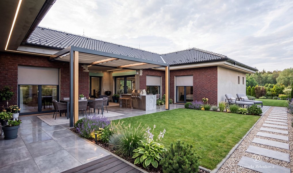 Prodej domu 240 m² s pozemkem 1 615 m², Nová Ves – náhled fotky 2