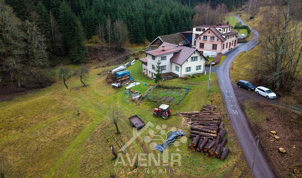 Prodej domu 244 m² s pozemkem 1 336 m², Bozkov – náhled fotky 6
