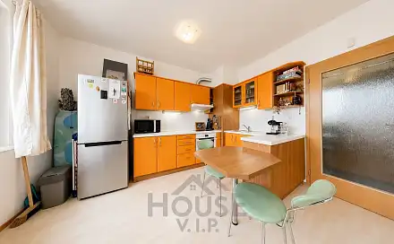 Prodej bytu 1+kk 37 m², Na Výrovně, Praha 5 - Stodůlky