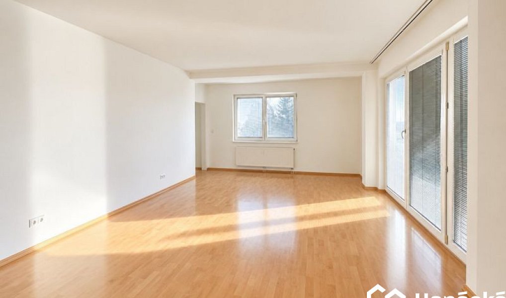 Pronájem bytu 2+kk 57 m², Olomouc – fotka 1 z 12