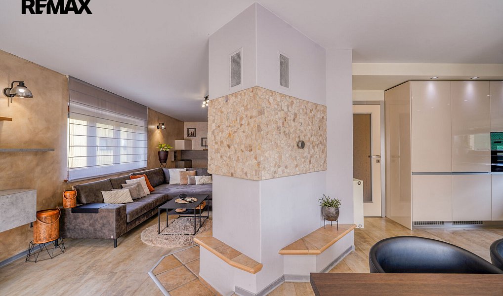 Prodej domu 200 m² s pozemkem 1 161 m², Plzeň – náhled fotky 7
