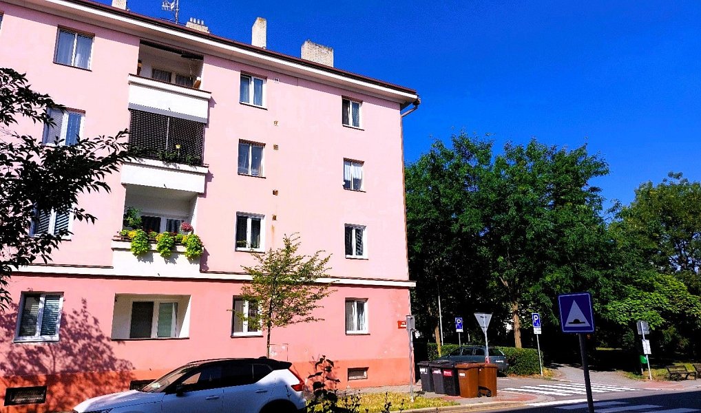 Prodej bytu 1+1 43 m², Kroměříž – fotka 1 z 8