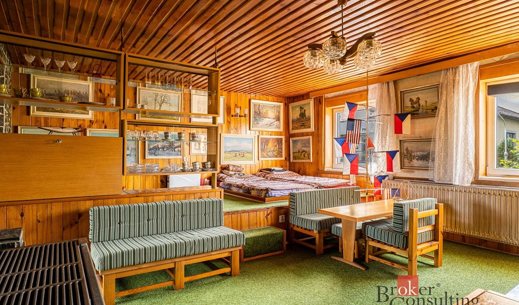 Prodej domu 273 m² s pozemkem 499 m², Sušice – náhled fotky 9