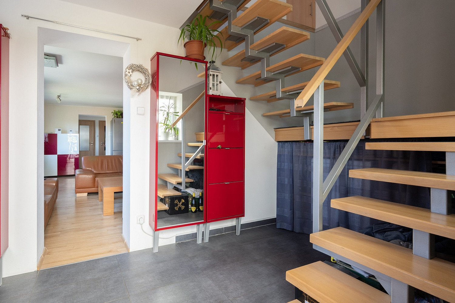Prodej domu 82 m² s pozemkem 677 m² — photo 2