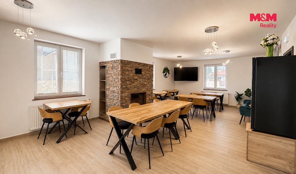 Prodej ubytovacího objektu 440 m², Slavonice – náhled fotky 10