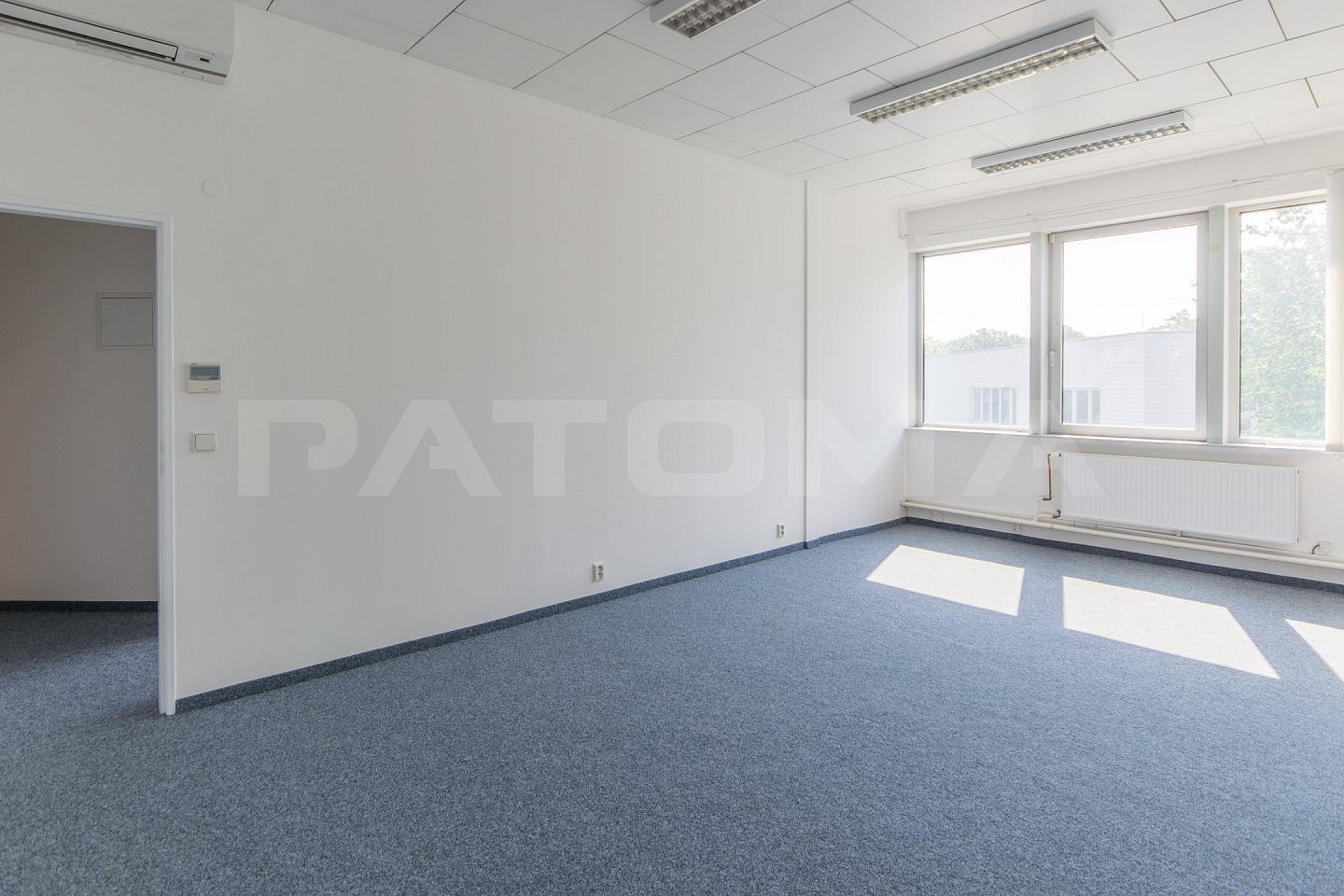 Pronájem kanceláře 122 m² – pohled 3