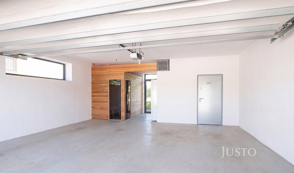 Prodej domu 349 m² s pozemkem 1 385 m², Ohrobec – náhled fotky 30