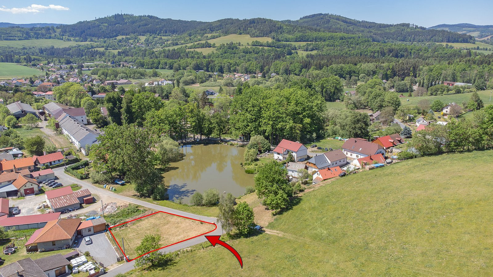 Prodej stavebního pozemku 716 m²
