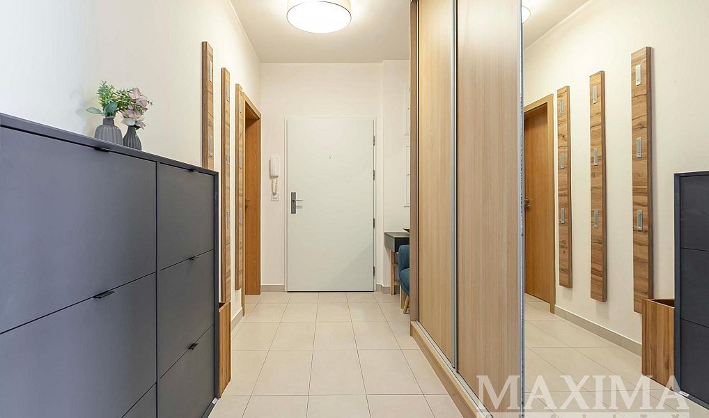 Prodej bytu 4+kk 104 m², Praha – náhled fotky 25