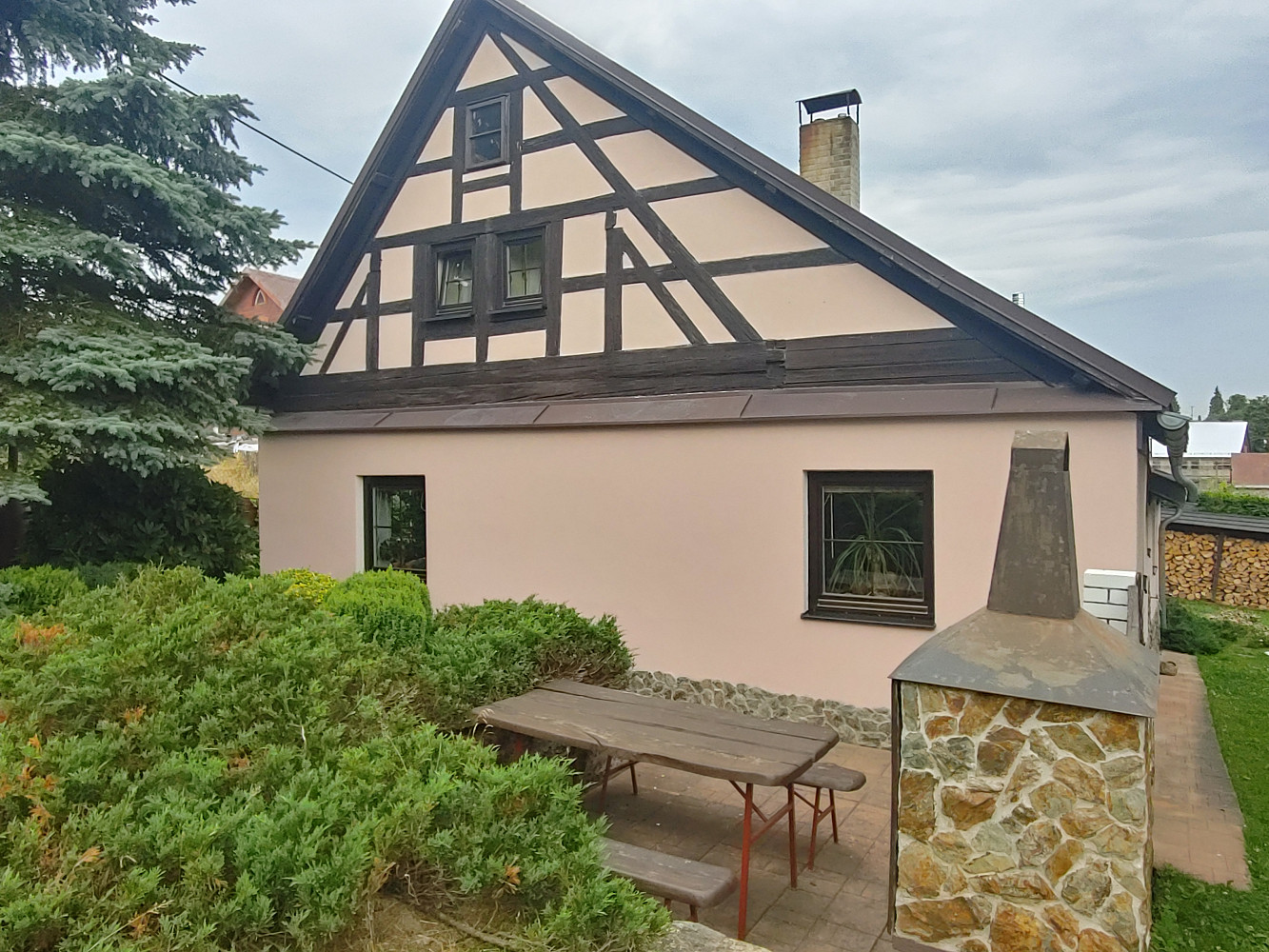 Pronájem domu 170 m² s pozemkem 450 m²